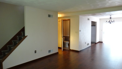 518 bush way in Greensburg, PA - Building Photo - Building Photo