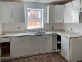 22 Knowles St, Unit 1