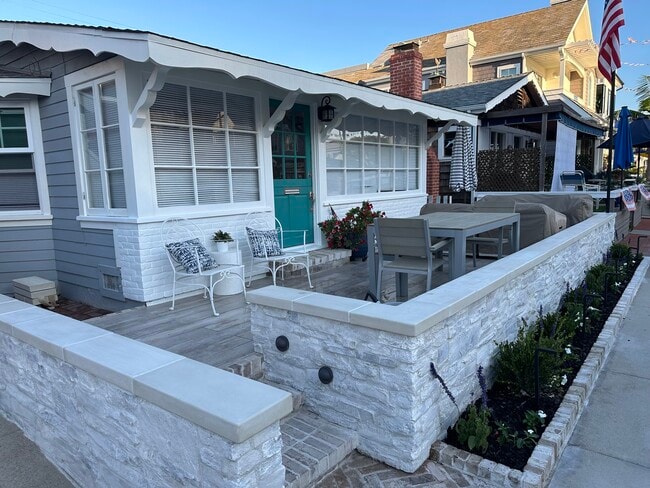 property at 316 Apolena Ave