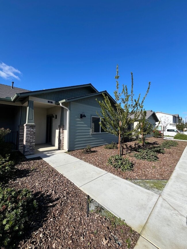 property at 510 S Summit St