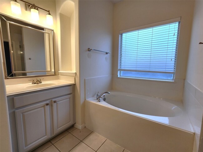 property at 11404 Tidenhaven Ct