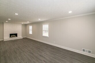 4143 Meadow Way in Marietta, GA - Building Photo - Building Photo