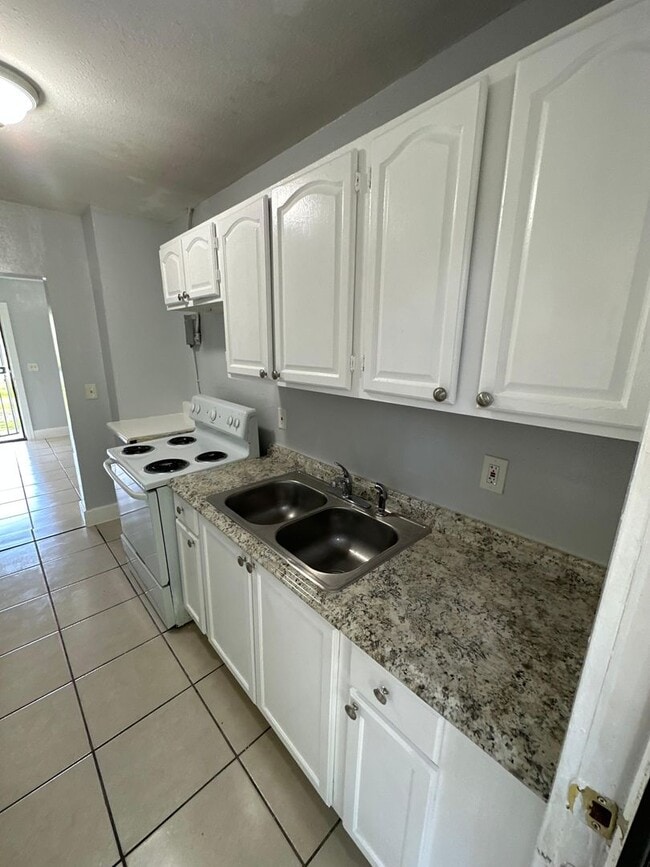 property at 2540-2542 Moncrief Rd