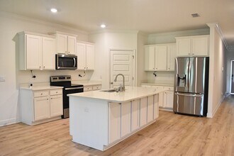 49 Freeport Marina Blvd in Freeport, FL - Building Photo - Building Photo