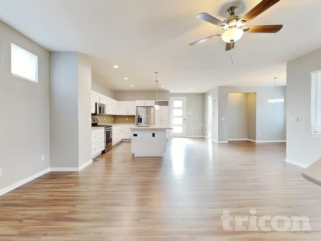 10239 Southlawn Cir in Commerce City, CO - Building Photo - Building Photo