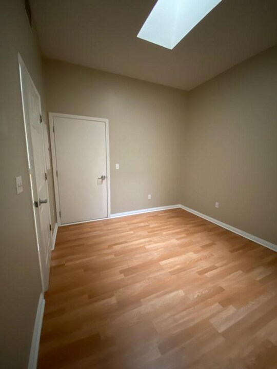 140 Middle Ave, Unit 306 in Elyria, OH - Building Photo