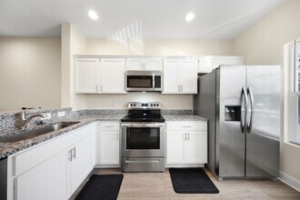 242 Admiration Ave in Beaufort, SC - Building Photo - Building Photo