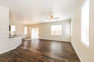 6238 Borland Ct in Las Vegas, NV - Foto de edificio - Building Photo