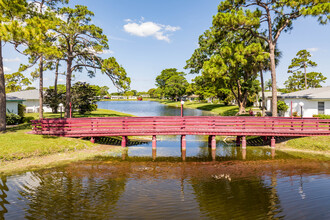 Bridgeview Condos in Delray Beach, FL - Building Photo - Building Photo