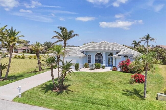 property at 11 Amberjack Ln