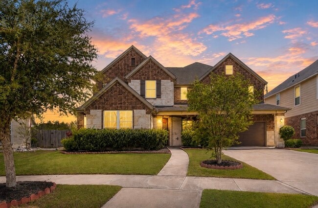 property at 4607 Rockton Hills Ln