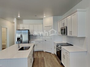 7352 S Avenida Obelo in Tucson, AZ - Building Photo - Building Photo