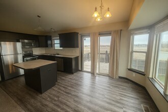 2110-2114 E Village Estates Dr in Park City, KS - Building Photo - Building Photo