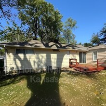 7801 E 112th St in Kansas City, MO - Building Photo - Building Photo