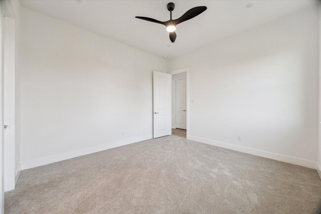 property at 2122 Oatfield Dr