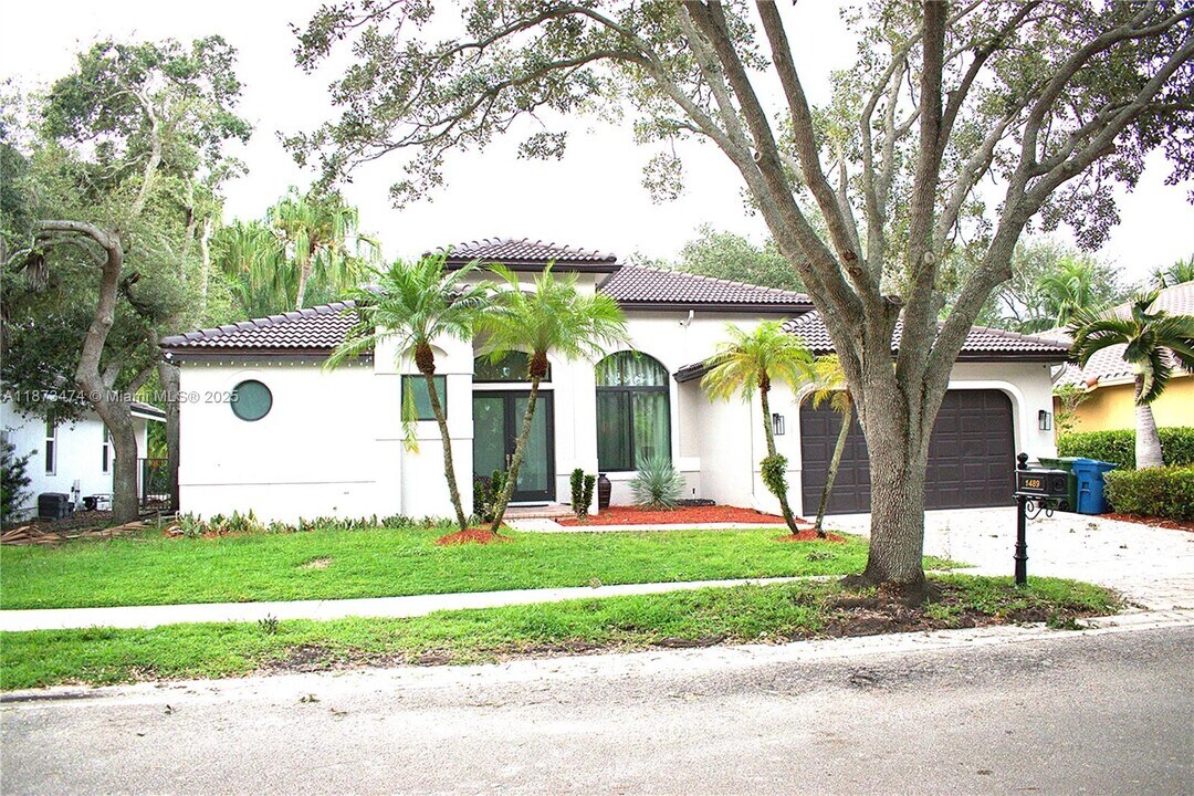 1489 Lantana Ct in Weston, FL - Building Photo
