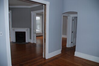 56 Clarence Ave SE, Unit 1 in Minneapolis, MN - Building Photo - Building Photo