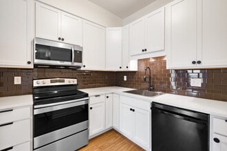 5236 Waterman Blvd, Unit C in St. Louis, MO - Building Photo - Building Photo