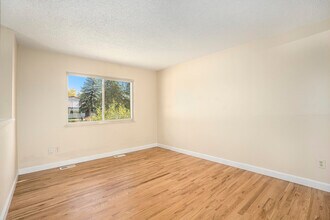 7030 Metropolitan St in Colorado Springs, CO - Building Photo - Building Photo