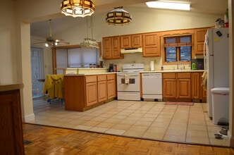 5681 Fullview Heights Dr, Unit A in Athens, OH - Building Photo - Building Photo