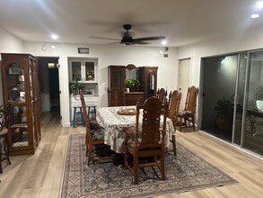 20902 Mission Ln in Huntington Beach, CA - Foto de edificio - Building Photo