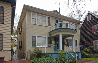 Multi Family (& Sfr) in Sacramento, CA - Building Photo - Building Photo