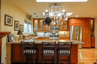 5495 El Arbol Dr in Carlsbad, CA - Building Photo - Building Photo