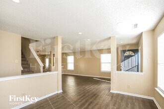 12916 Courage Crossing in Fishers, IN - Building Photo - Building Photo