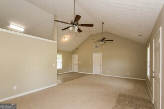 120 Whitehead Dr in Covington, GA - Building Photo - Building Photo