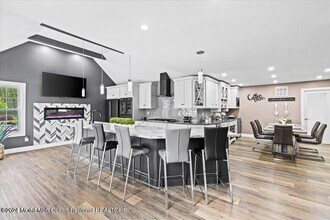 5 Autumn Ave in Jackson Township, NJ - Building Photo - Building Photo