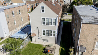 3744 S Honore St in Chicago, IL - Building Photo - Building Photo