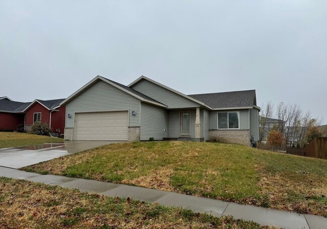 4491 Baraboo St NW in Rochester, MN - Building Photo - Building Photo