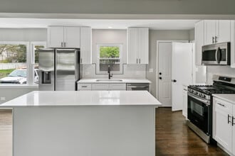 4737 Belmont Rd in Downers Grove, IL - Building Photo - Building Photo