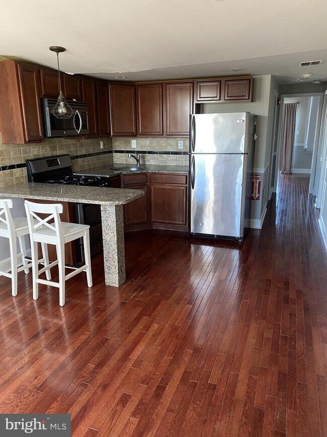 1731 E Passyunk Ave photo'