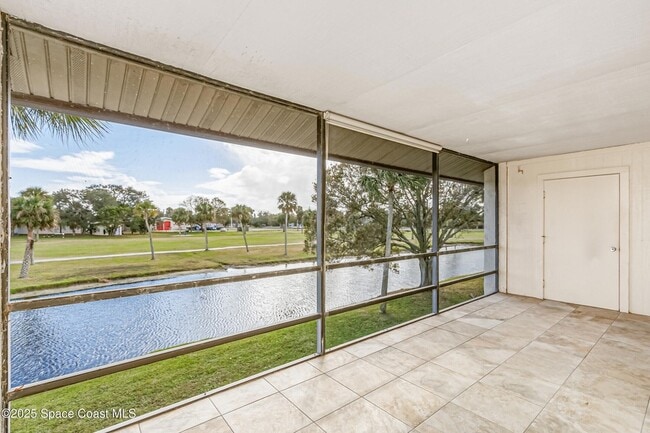 2125 Golf Isle Dr, Unit 1421 in Melbourne, FL - Building Photo - Building Photo