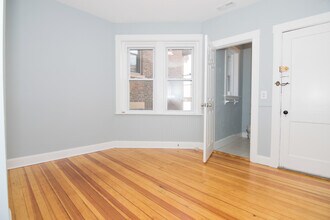 43 Boulevard Ter, Unit 2 in Boston, MA - Building Photo - Building Photo