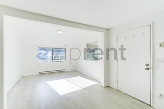 2717 S 125th St in Burien, WA - Building Photo - Building Photo