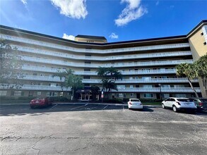 8950 Park Blvd in Seminole, FL - Building Photo - Building Photo