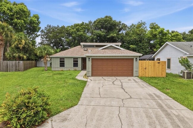 property at 8232 Country Oaks Ct