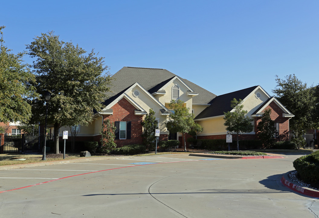 Marbella Villas at Indian Creek in Carrollton, TX - Building Photo