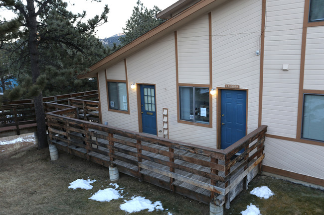 Park Ridge Apartments in Estes Park, CO - Building Photo - Building Photo