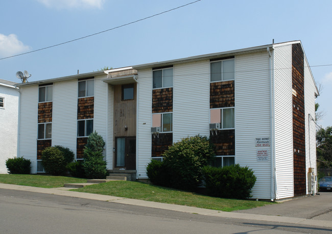 106 N Page Ave in Endicott, NY - Foto de edificio - Building Photo