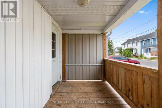 621 George St in Prescott, ON - Building Photo - Building Photo