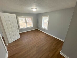 3447 Cook Rd in Memphis, TN - Building Photo - Building Photo