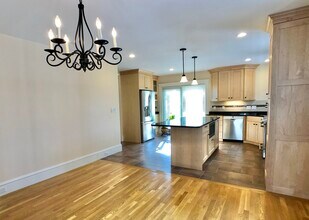 64 Moraine St, Unit 1 in Boston, MA - Building Photo - Building Photo