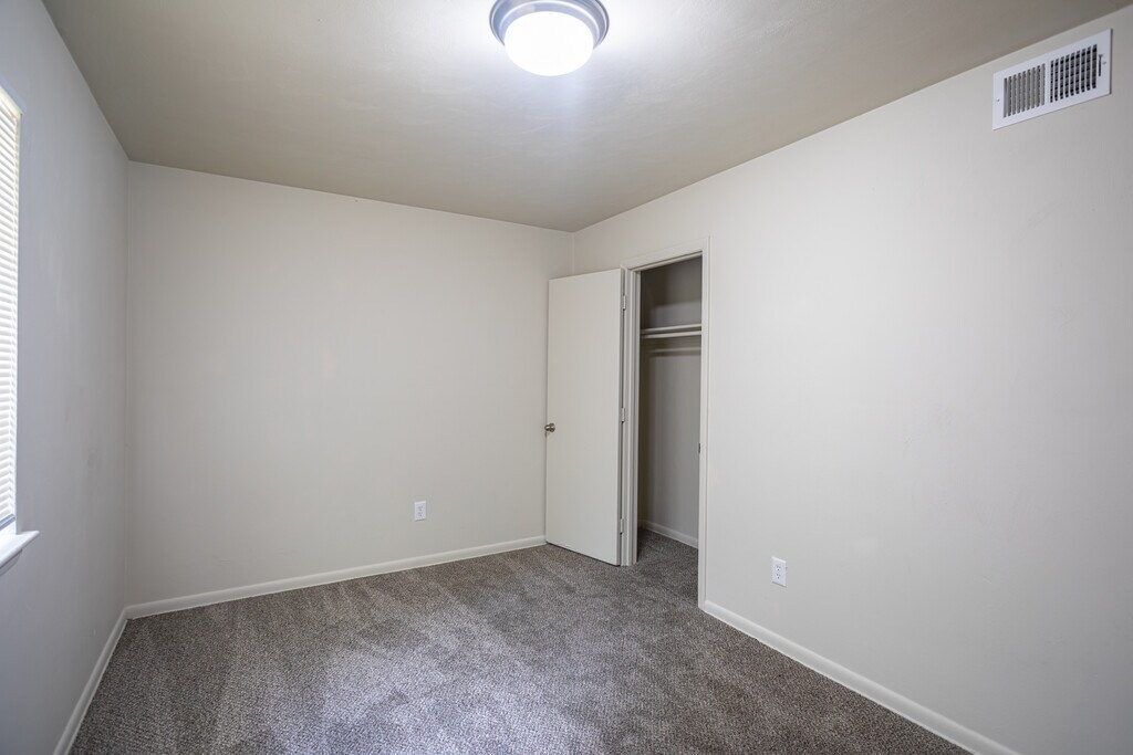 DEER RUN Apartments in Harrisonburg, VA