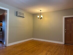 1211 E Saveland Ave, Unit 1211 in Milwaukee, WI - Building Photo - Building Photo