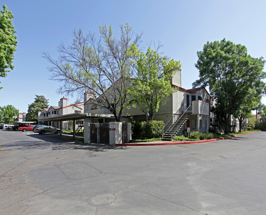 Willow Run Apartments Photo