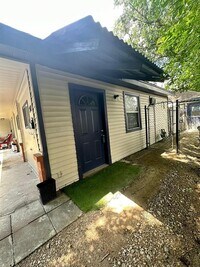 2117 Thonig Rd photo'