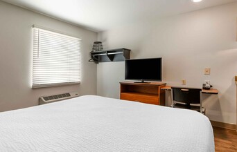 Furnished Studio in Fayetteville, AR - Foto de edificio - Building Photo